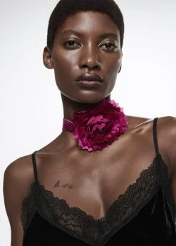 Mango Double Twisted Flower Necklace -Enamel Copenhagen Salg 47000173 85 99999999 01