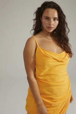 Pilgrim EUONIA Pearl Chain Earrings Silver-plated 5 Pilgrim EUONIA Pearl Chain Earrings Silver-plated -Enamel Copenhagen Salg 5700560094383 1