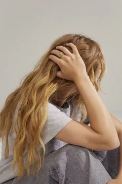 Pilgrim ANNE-SOPHIE Recycled Crystal Ring Gold-plated 7 Pilgrim ANNE-SOPHIE Recycled Crystal Ring Gold-plated -Enamel Copenhagen Salg 5700560095564 m2