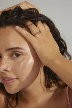 Pilgrim PAUSE Recycled Crystal Ring Multicolored/gold-plated 6 Pilgrim PAUSE Recycled Crystal Ring Multicolored/gold-plated -Enamel Copenhagen Salg 5700560096523 m1