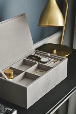 Mojoo Sting Smykkeskrin 33*19*10,5 Fawn 8 Mojoo Sting Smykkeskrin 33*19*10,5 Fawn -Enamel Copenhagen Salg 5713957002106 11 1