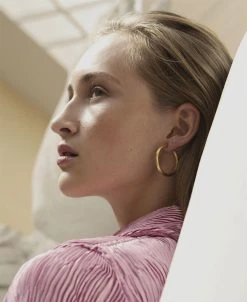 Jane Kønig Slender Hoop, Gold-plated Sterling Silver -Enamel Copenhagen Salg 5715180038860 1 3