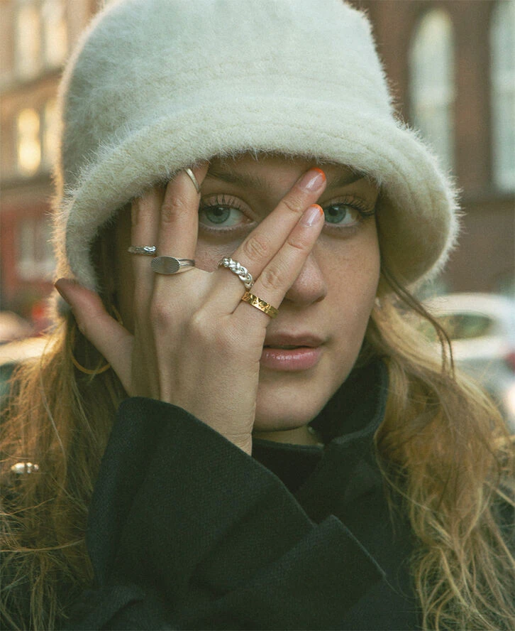 Jane Kønig Medium Reflection Ring, Gold-plated Sterling Silver-46 7 Jane Kønig Medium Reflection Ring, Gold-plated Sterling Silver-46 - Billede 6